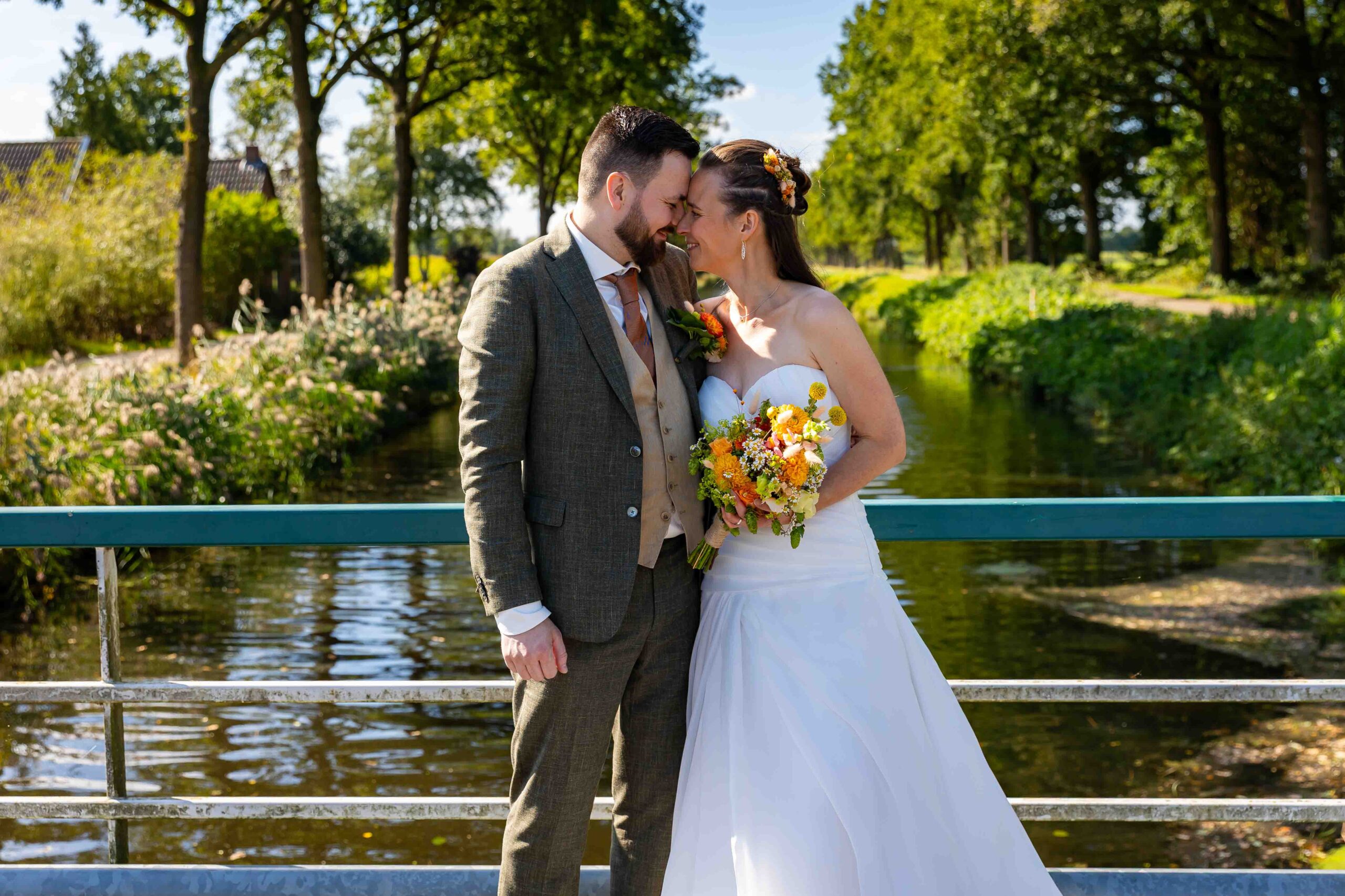 Liefdevolle foto bruidspaar

Lobke Vale Fotografie, Bruidsfotograaf Drenthe