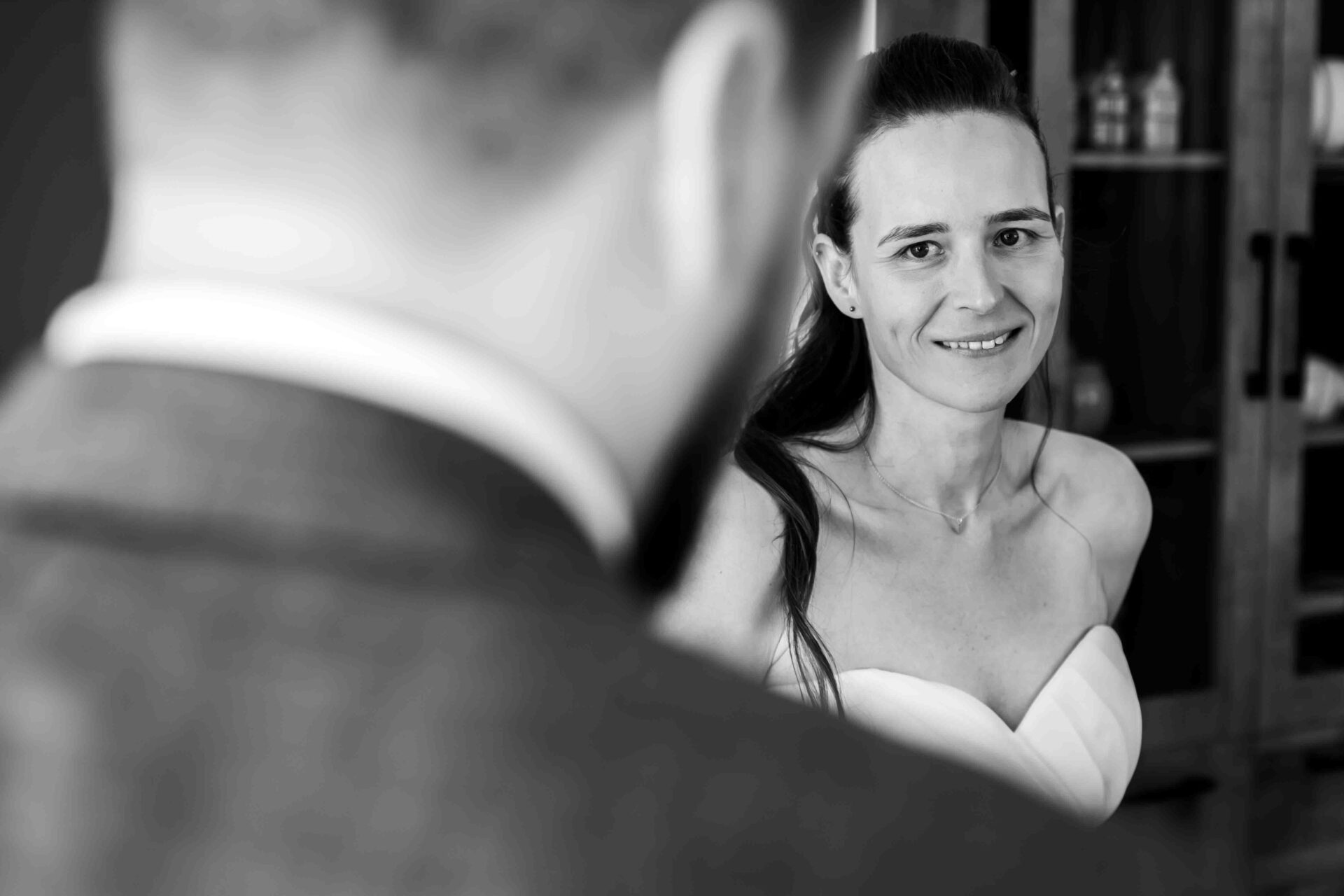 Stralende bruid

Lobke Vale Fotografie, Bruidsfotograaf Drenthe